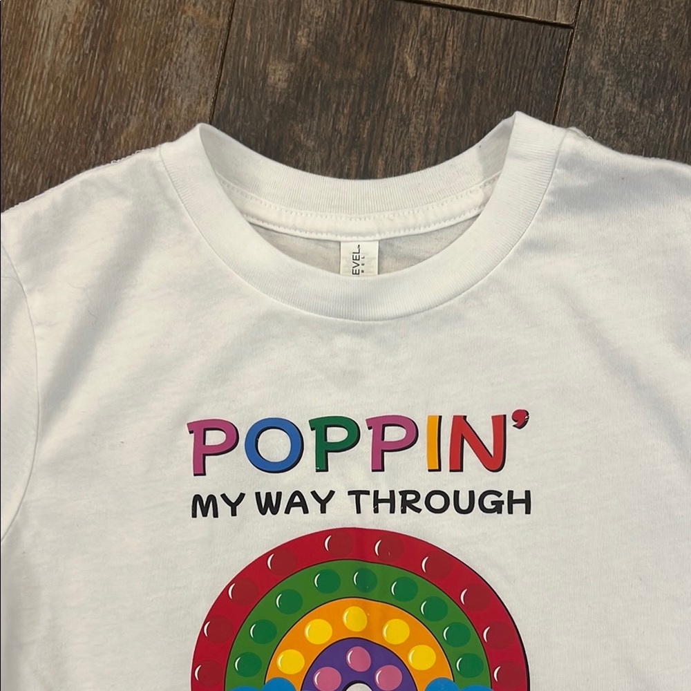 Kids 100 Day of School T-Shirt- rainbow - Picture 4 of 9
